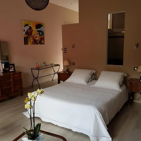 La Maison De Louise 3*