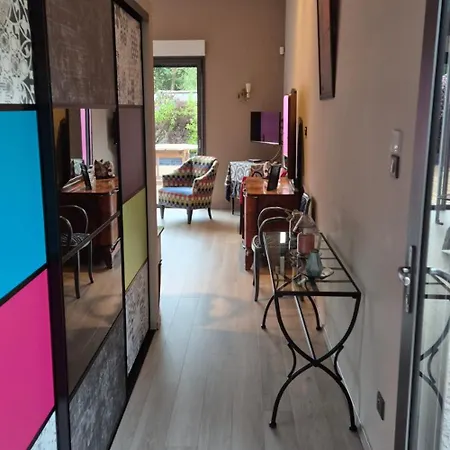 La Maison De Louise Guest house 3*