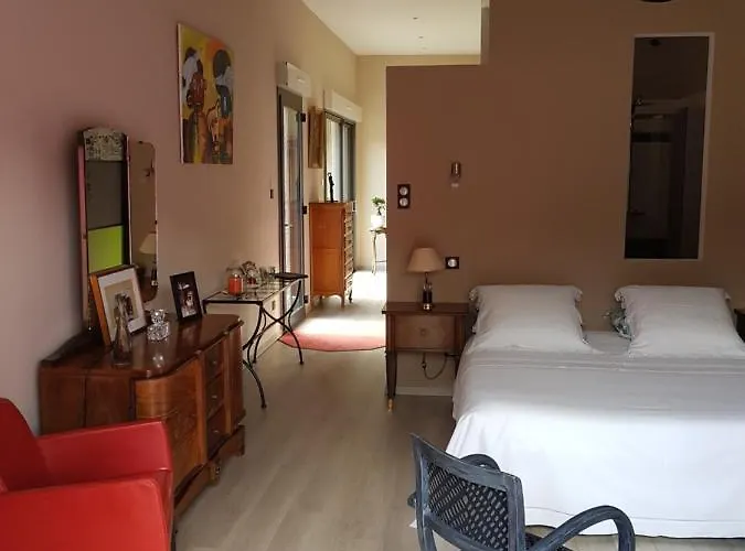 La Maison De Louise 招待所 Pierre-Percée