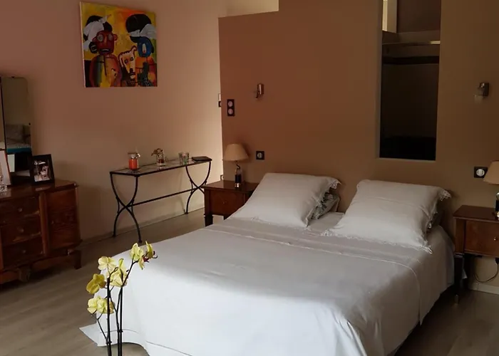 La Maison De Louise 3*